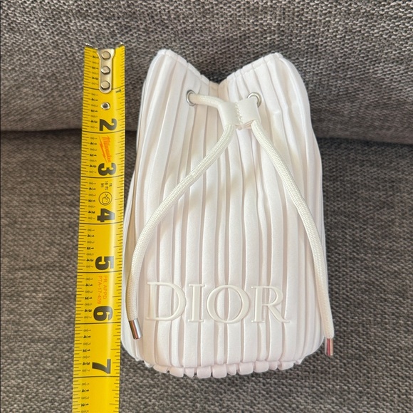 Dior Beauty Pleated Drawstring White Pouch Cosmetic Bag New Authentic - Picture 15 of 17